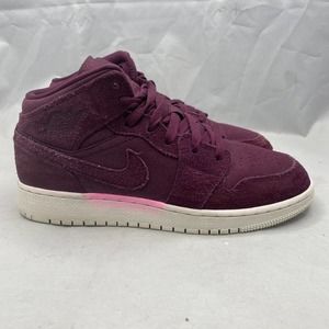 Nike Air Jordan 1 Mid Sneakers Red Bordeaux 554725-625 Size 5.5Y/Women’s Sz 7